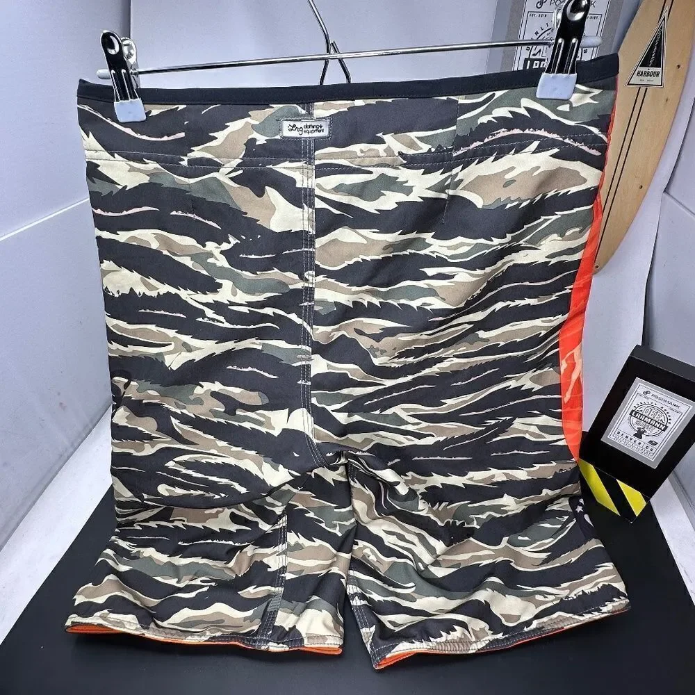LRG® [Lifted Research Group] Mens TIGER Camo/Orange Logo – Board Shorts